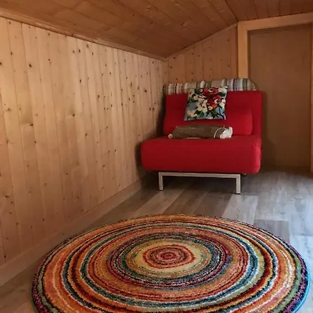 Becca Miedzo Le Châble