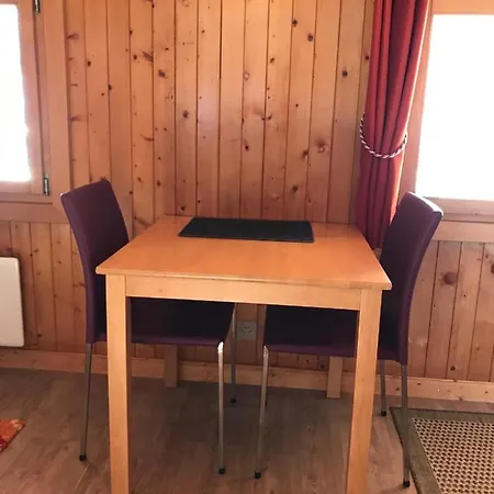 Becca Miedzo דירה